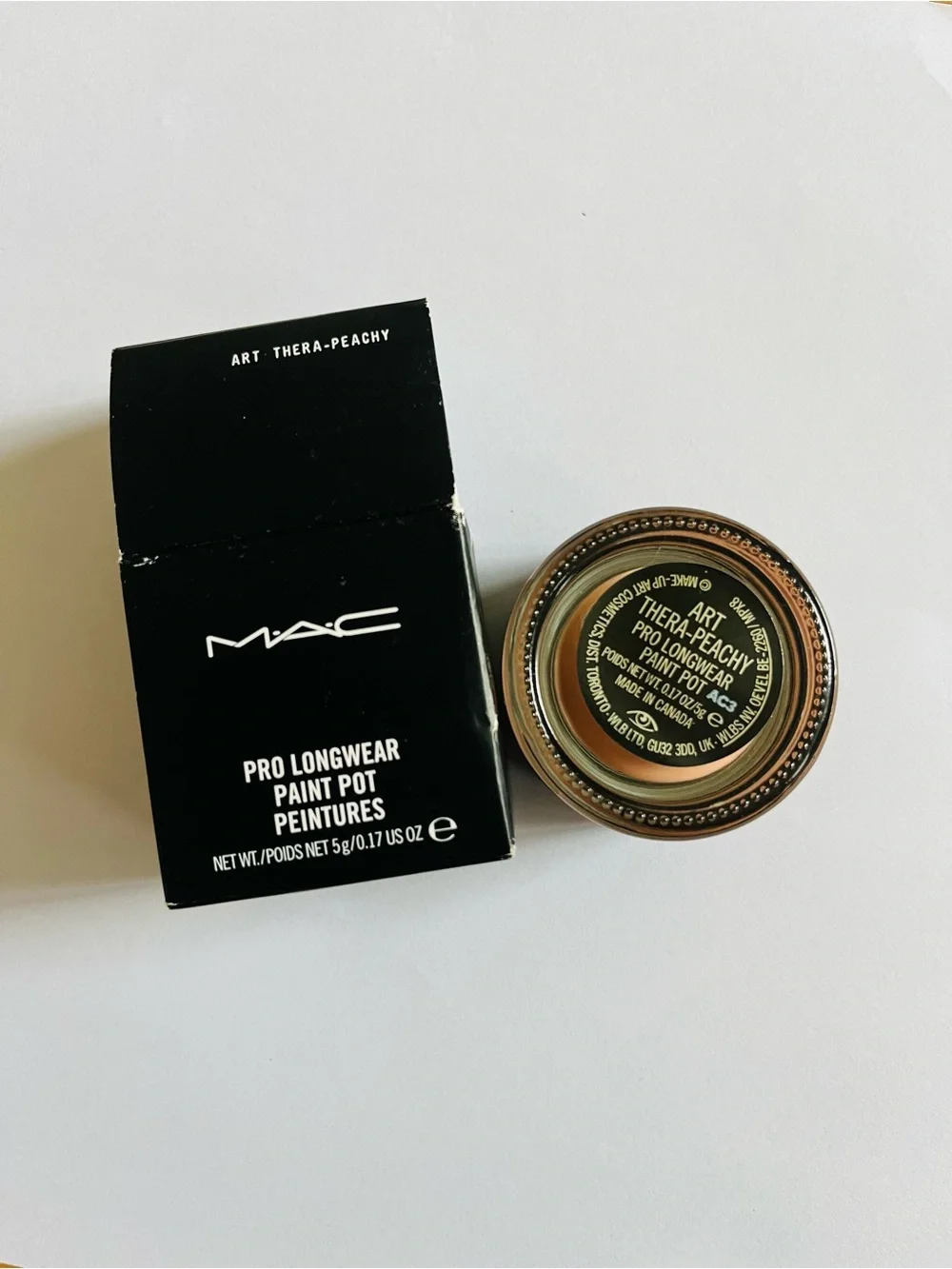 M·A·C Pro Longwear Paint Pot Cream Eye Shadow - Thera-Peachy 0.17 oz